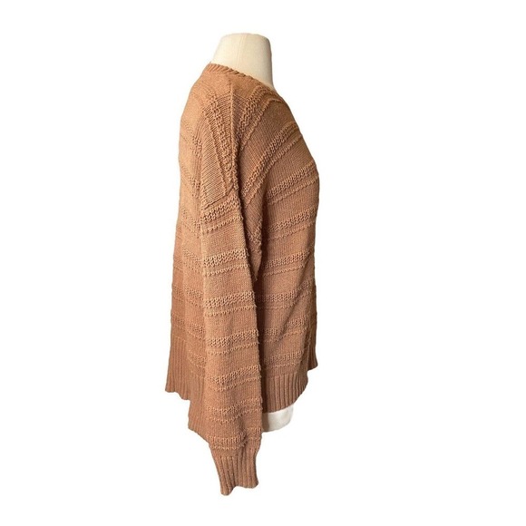 Cupcakes & Cashmere Chunky Knit Sweater Size Medium Textured Tan High Low Hem - Picture 5 of 6